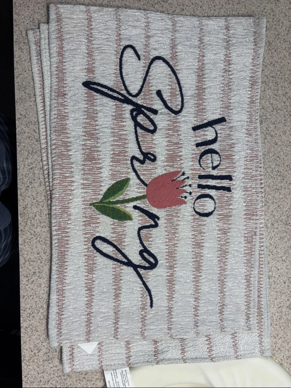 Set of 6 Hello Spring Embroidered Accent placemats